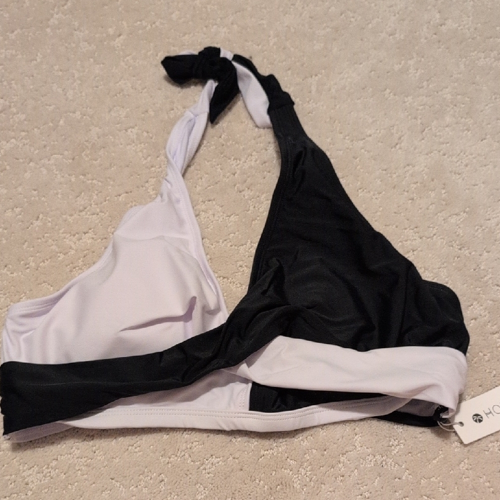 Elegant Black and White Bikini Top